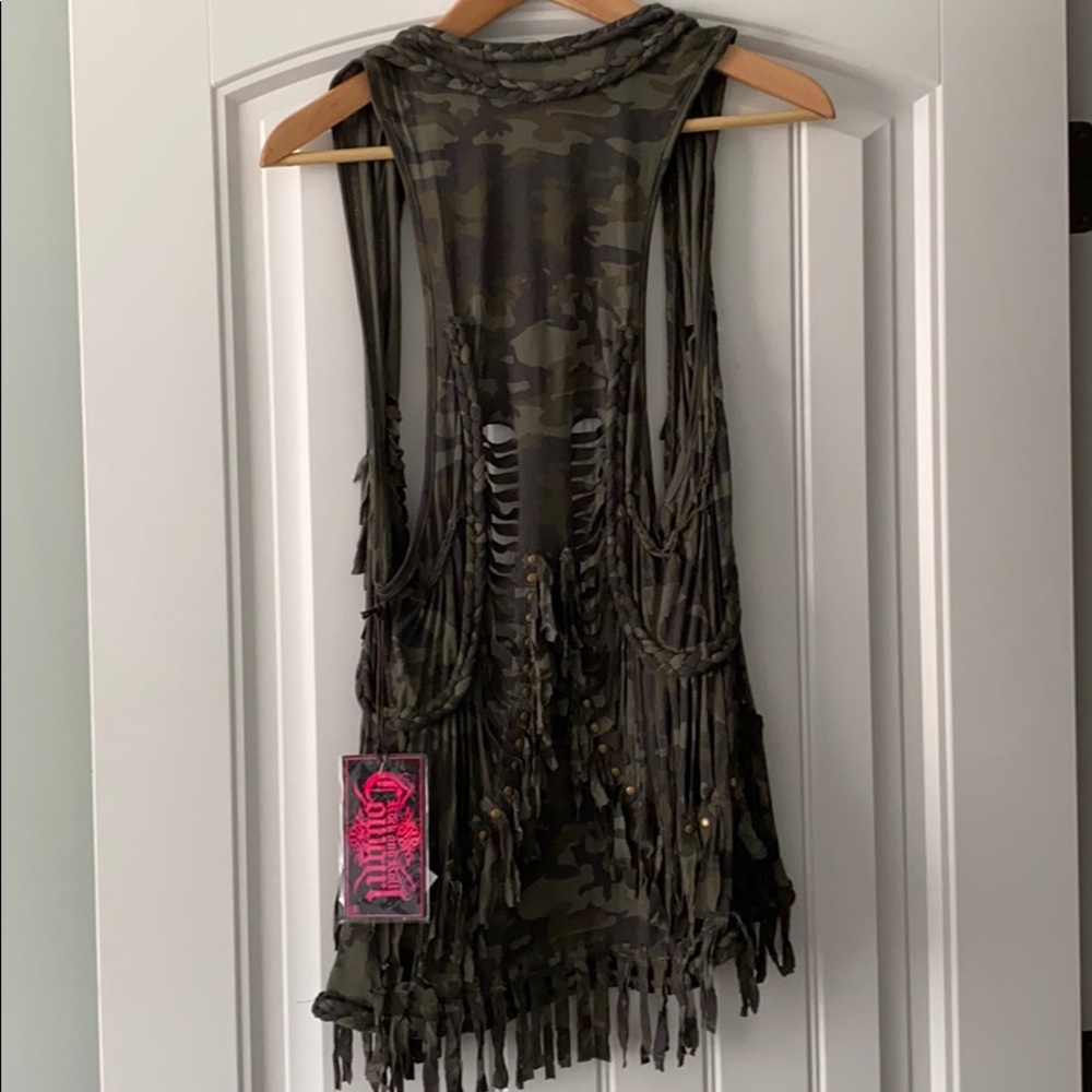 NWT camo vest